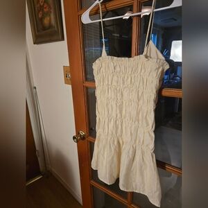 Musera Cream Sleeveless Ruffled Dress NWOT Medium